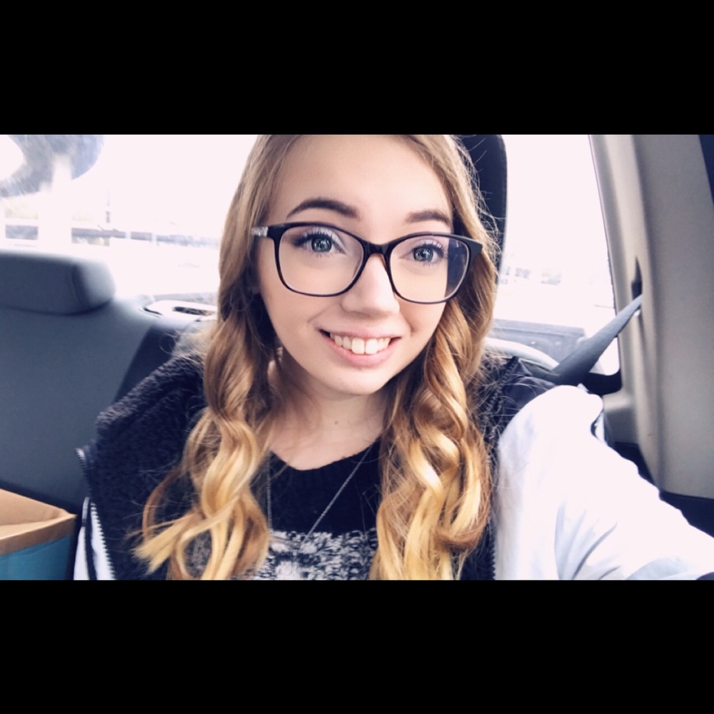 Meet your Posher, Jessica